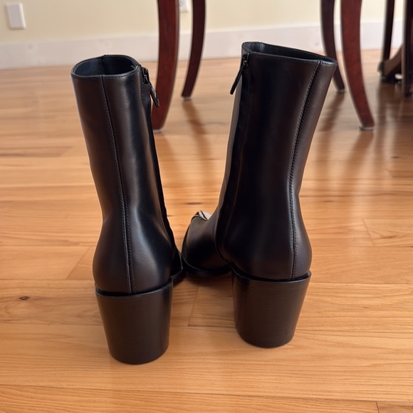 NEW Alexander McQueen block heel leather booties - Picture 7 of 12